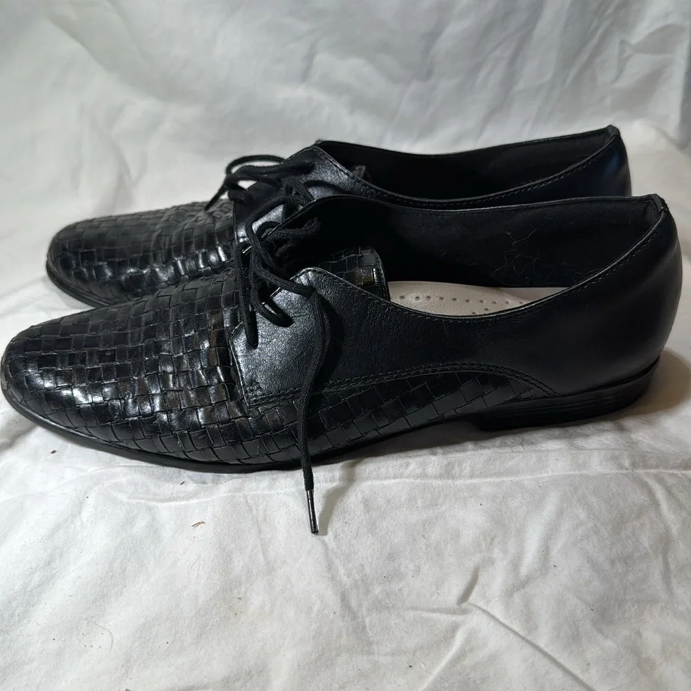 Trotters Lizzie Oxford - women’s  9.5 narrow